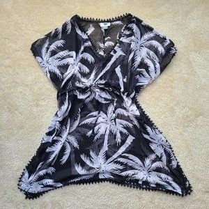 EUC Beach Coverup Black White Size Small